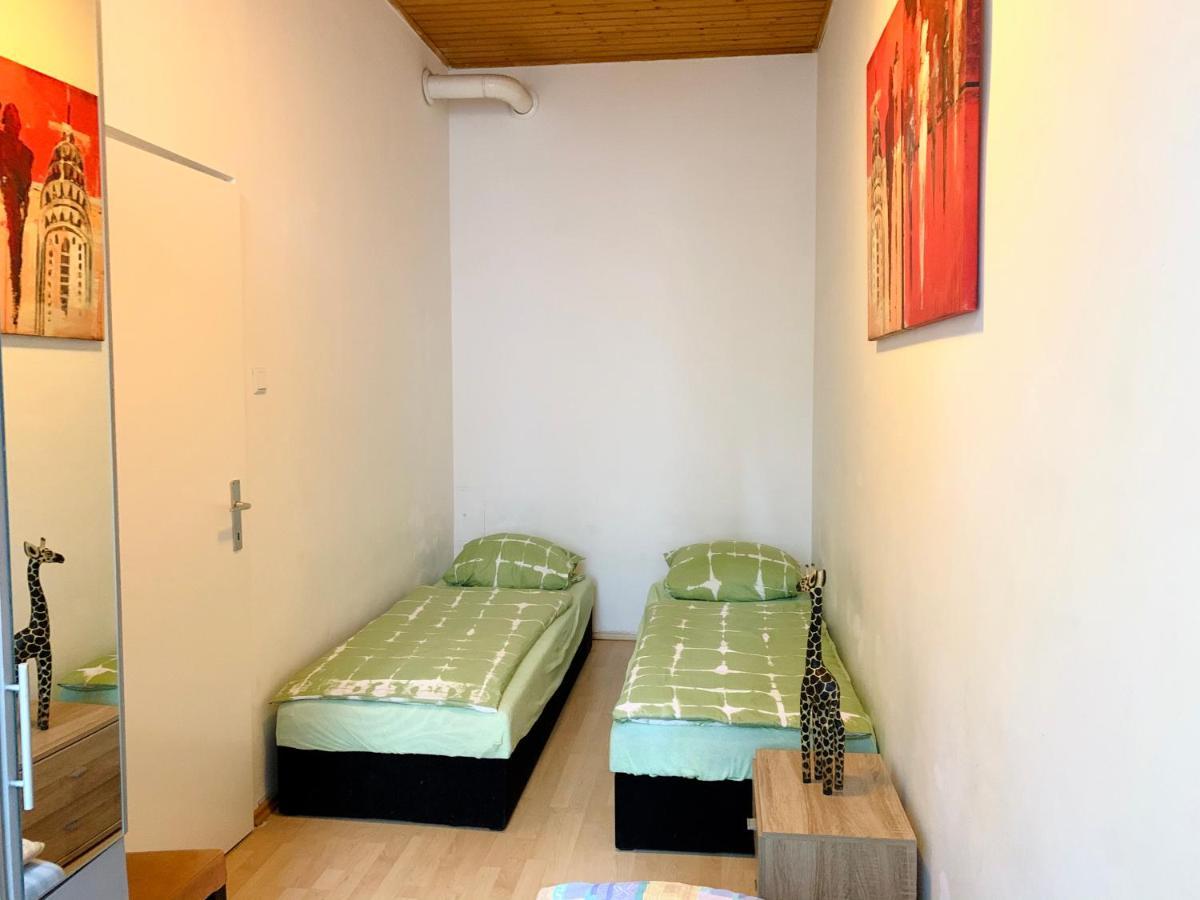 Raisa Apartments Lerchenfelder Guertel 30 Виена Екстериор снимка